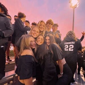 Meet your Posher, Ava